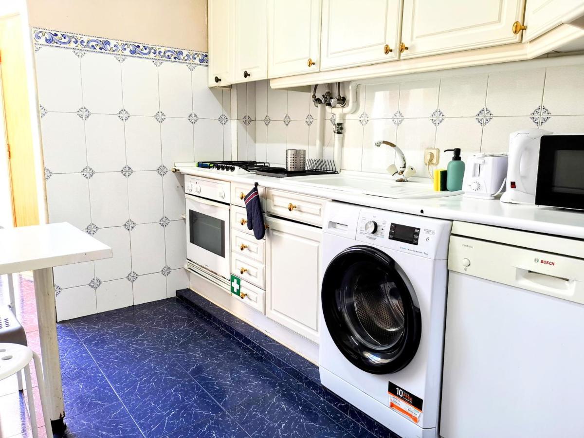 Tradicional Portuguese Apartment リスボン エクステリア 写真